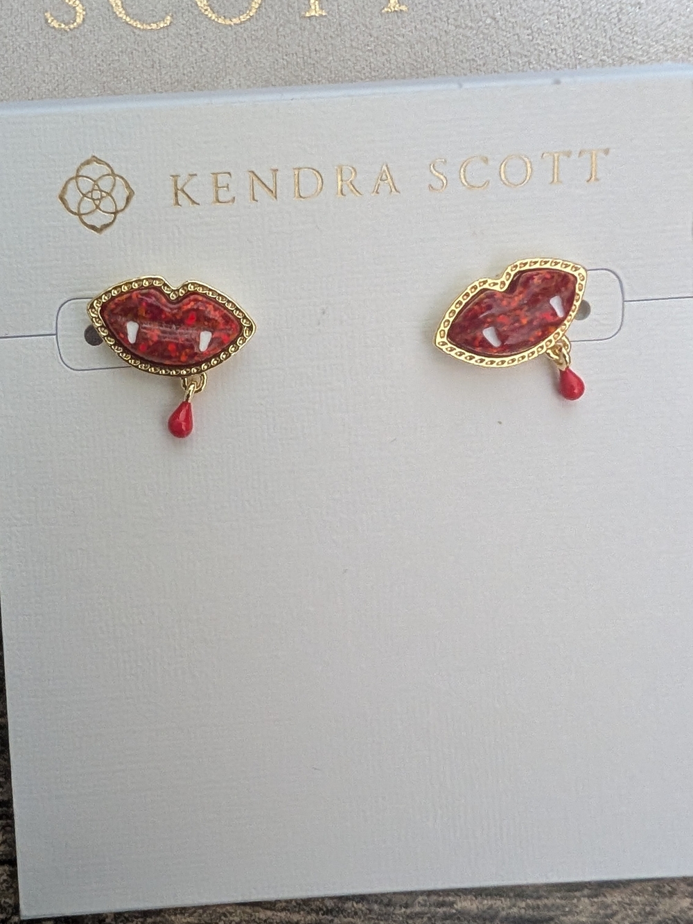 Kendra Scott Red Lip Teardrop Stud Earrings - Gold